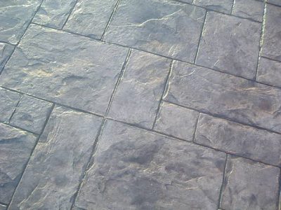 Kayrak dokulu baskı beton yüzey
