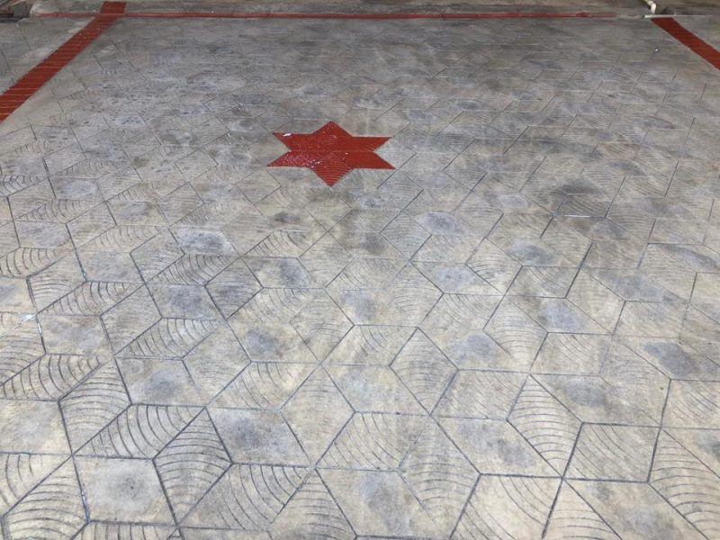 Baskı beton zeminde yıldız motifi