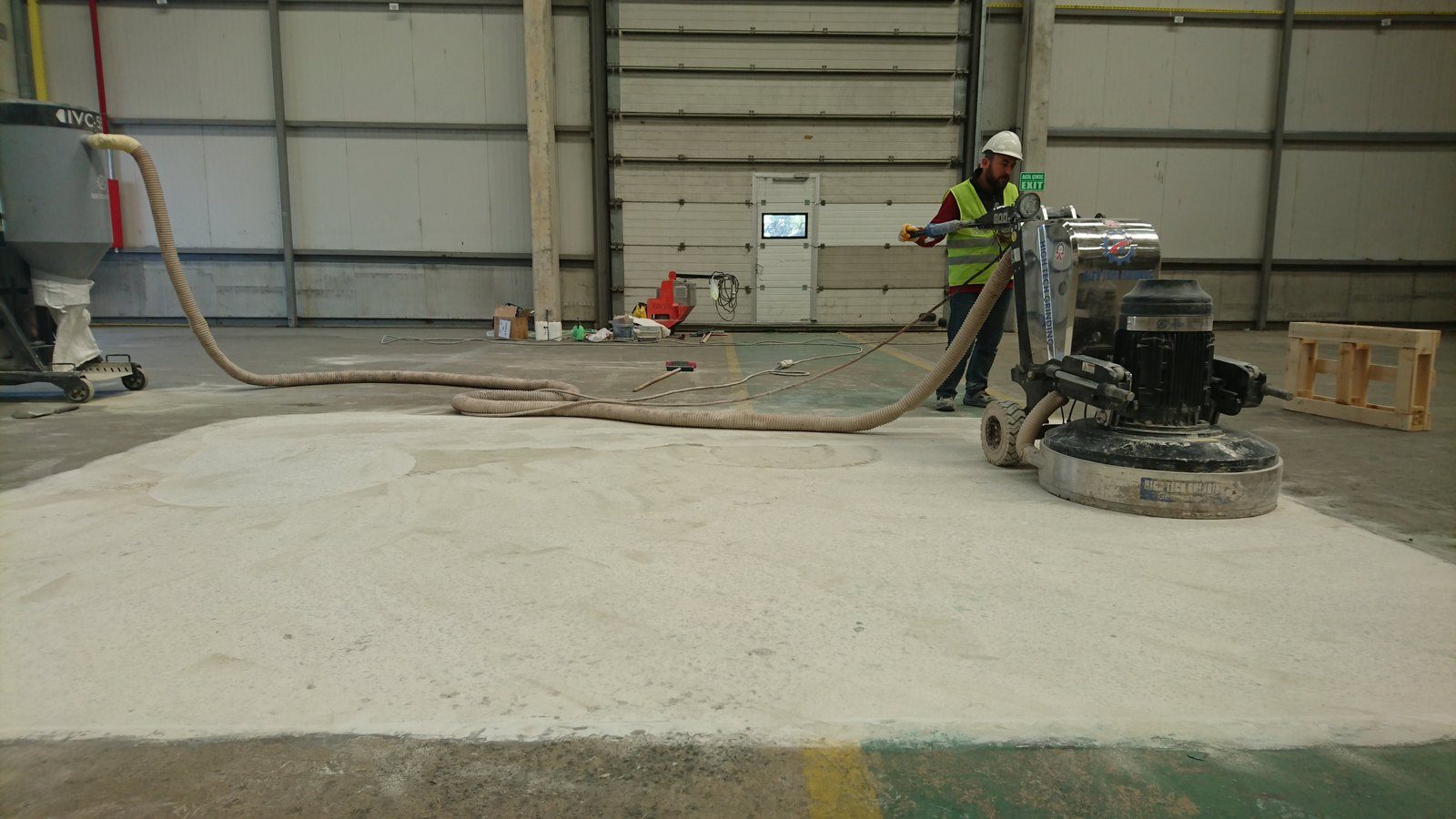 Beton Parlatma Ne Kadar Sürer? Aşama Aşama Süreç