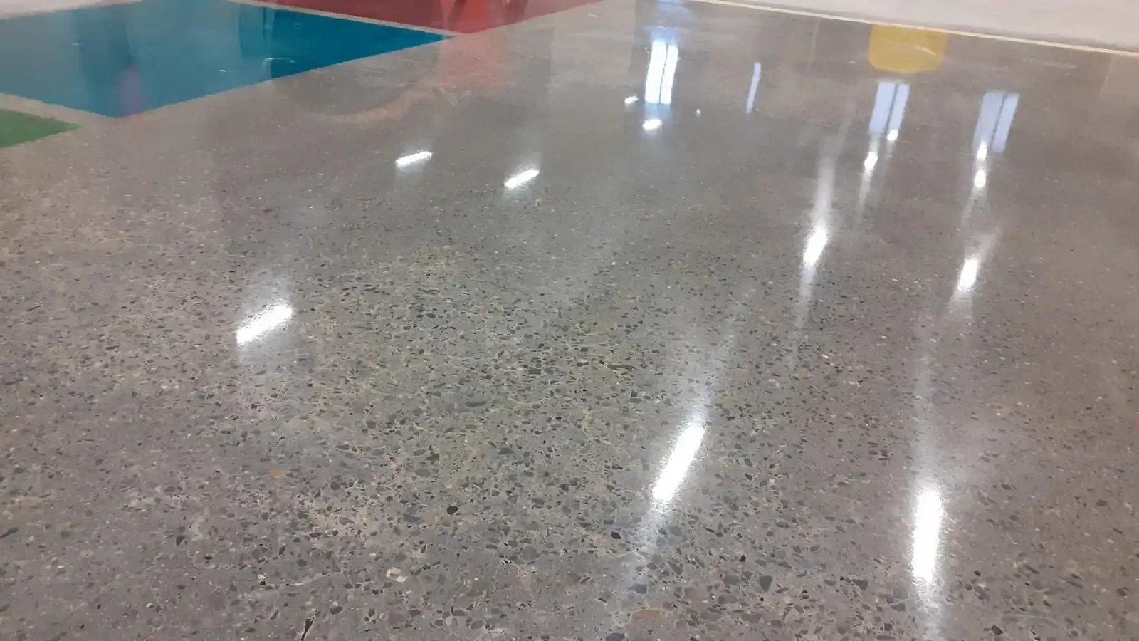 Parlatılmış Beton Zemin Bakımı